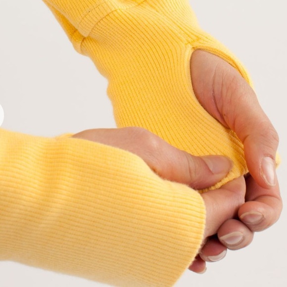 Vintage Lululemon Scuba Hoodie in burning yellow - Picture 15 of 15